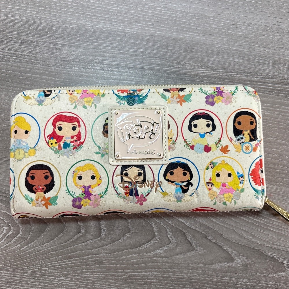 Loungefly Disney Princess Circles Portrait Floral Funko Pop Zip Around‎ Wallet